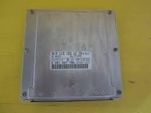 4) Mercedes Benz OEM 1131531279 DME ECM ECU Engine Control Module (USED) Fits: SL500 2005 W230 & Other Listed Vehicles Euro All Parts