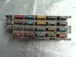 2) Mercedes Benz OEM 1405451101 Fuse Box and Relay (USED) Fits: 300SD 1993 W140 & Other Listed Vehicles Euro All Parts 2) Mercedes Benz OEM 1405451101 Fuse Box and Relay (USED) Fits: 300SD 1993 W140 & Other Listed Vehicles Euro All Parts