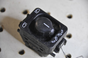 0) DD Mercedes Benz OEM 1408206510 Mirror Control Switch (USED) LK 03210000 Fits: SLK230 1998 W170 & Other Listed Vehicles Euro All Parts