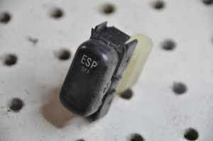 5) DD Mercedes Benz OEM 1638202710 ESP Switch (USED) Fits: ML500 2000 W163 & Other Listed Vehicles Euro All Parts 5) DD Mercedes Benz OEM 1638202710 ESP Switch (USED) Fits: ML500 2000 W163 & Other Listed Vehicles Euro All Parts