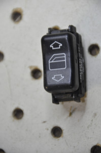 4) DD Mercedes Benz OEM 2028205310 Window Switch (USED) LK 03809761 Fits: C220 1996 W202 & Other Listed Vehicles Euro All Parts 4) DD Mercedes Benz OEM 2028205310 Window Switch (USED) LK 03809761 Fits: C220 1996 W202 & Other Listed Vehicles Euro All Parts