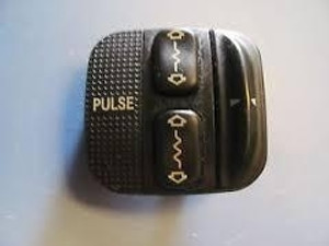 1) Mercedes Benz OEM 2208204710 Seat Pulse Massage Control Left Front (USED) Fits: S430 2000 W220 & Other Listed Vehicles Euro All Parts