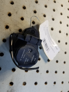 1) BMW OEM 64116902696 Heater Flap Actuator Motor VALEO 0765018412 02 (USED) Fits: 530i 2002 E39 & Other Listed Vehicles Euro All Parts 1) BMW OEM 64116902696 Heater Flap Actuator Motor VALEO 0765018412 02 (USED) Fits: 530i 2002 E39 & Other Listed Vehicles Euro All Parts