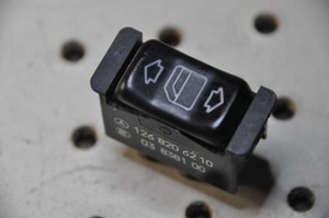 11) DD Mercedes Benz OEM 1268206210 Window Switch (USED) LK 03838100 Fits: 560SEL 1988 W126 & Other Listed Vehicles Euro All Parts 11) DD Mercedes Benz OEM 1268206210 Window Switch (USED) LK 03838100 Fits: 560SEL 1988 W126 & Other Listed Vehicles Euro All Parts