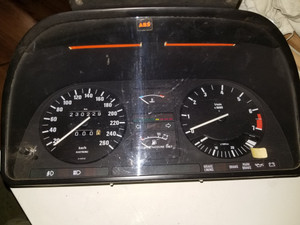 0) V BMW OEM 62111394273 1376632.9 EURO DASH INSTRUMENT CLUSTER WITH ABS VDO: 437.203/006/0045 110.910/004/009 E28 535i M30B35 Euro All Parts