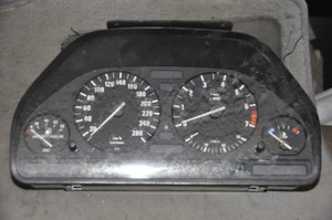 1) DH-29 BMW OEM 3211 8351833 USED EURO Instrument Cluster VDO 11000854827 m50 From: e34 525i 1992 FITS: e32 735i Euro All Parts 1) DH-29 BMW OEM 3211 8351833 USED EURO Instrument Cluster VDO 11000854827 m50 From: e34 525i 1992 FITS: e32 735i Euro All Parts