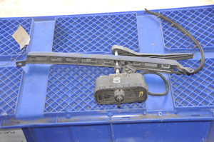 1) DD Mercedes Benz OEM 220-820-01-41 Used RIGHT Wiper Motor Transmission & Linkage w/motor Behr W140 1992 Euro All Parts 1) DD Mercedes Benz OEM 220-820-01-41 Used RIGHT Wiper Motor Transmission & Linkage w/motor Behr W140 1992 Euro All Parts