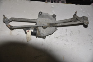 BMW OEM 61601384114 61611378650 Used Wiper Motor Transmission & Linkage w/motor Behr Euro All Parts BMW OEM 61601384114 61611378650 Used Wiper Motor Transmission & Linkage w/motor Behr Euro All Parts