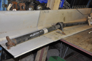 1) DD-19 MERCEDES-BENZ OEM 2204102106 Used Drive Shaft / Propeller Shaft 19100128101 2204108206 A2204108206 From: W220 S500 2000-2003 REAR FITS: W220 Euro All Parts 1) DD-19 MERCEDES-BENZ OEM 2204102106 Used Drive Shaft / Propeller Shaft 19100128101 2204108206 A2204108206 From: W220 S500 2000-2003 REAR FITS: W220 Euro All Parts
