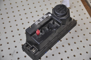 1) DD-4 Mercedes Benz OEM 2108000648 Used DOOR LOCKING VACUUM PUMP Hella From: W210 E320 1996 FITS: W210 Euro All Parts 1) DD-4 Mercedes Benz OEM 2108000648 Used DOOR LOCKING VACUUM PUMP Hella From: W210 E320 1996 FITS: W210 Euro All Parts