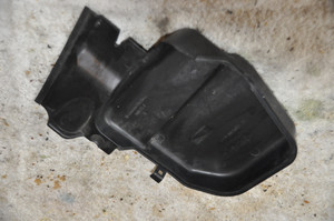 1) DD-14 BMW OEM 64316925017 Used LEFT COVER BLACK 500/5-1 From: E90 325i 2004-2013 A928377 VIN: A928377 FITS: E90 & other Listed Vehicles Euro All Parts