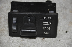 1) DH-26 BMW OEM 1372026 61311372026 HEDLIGHT SWITCH BLACK TELEFUNKEN E23 Euro All Parts 1) DH-26 BMW OEM 1372026 61311372026 HEDLIGHT SWITCH BLACK TELEFUNKEN E23 Euro All Parts