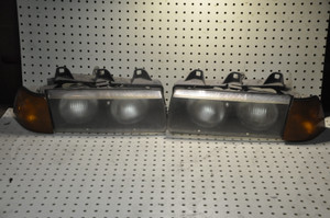 1) DD-14 BMW OEM 93732600 63121387861 RIGHT HEADLIGHT NAL From: E36 318i 1995 SEDAN R E36 ALL MODELS Euro All Parts 1) DD-14 BMW OEM 93732600 63121387861 RIGHT HEADLIGHT NAL From: E36 318i 1995 SEDAN R E36 ALL MODELS Euro All Parts