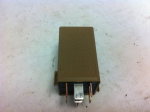 0) DH -11 BMW 61368384505 OEM Used RELAY TESTED Double relay, green-brown EIGHT FLAT PRONG TYCO V23141-B3001-X15 From: MAY 28TH 2013 E69 530i SEDAN SILVER TITAN-SILBER M54 3.0L RWD Fits: 530i & other listed vehicles 61.36-8384505 Euro All Parts 0) DH -11 BMW 61368384505 OEM Used RELAY TESTED Double relay, green-brown EIGHT FLAT PRONG TYCO V23141-B3001-X15 From: MAY 28TH 2013 E69 530i SEDAN SILVER TITAN-SILBER M54 3.0L RWD Fits: 530i & other listed vehicles 61.36-8384505 Euro All Parts