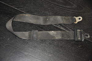 1) DH-26 BMW 72111977414 OEM Used SEAT BELT STRAP REAR AUTOFLUG 40729601 72-11-1-977-414 72111977414 fits: E36 SEDAN Euro All Parts 1) DH-26 BMW 72111977414 OEM Used SEAT BELT STRAP REAR AUTOFLUG 40729601 72-11-1-977-414 72111977414 fits: E36 SEDAN Euro All Parts