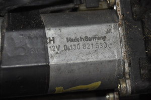1) DH-27 MERCEDES-BENZ 1708201342 OEM Used WINDOW MOTOR left side front or rear BOSCH 0130821630 From: 2001 SLK 230 R170 Fits Multiple VEHICLES 2000-2005 check listing Euro All Parts 1) DH-27 MERCEDES-BENZ 1708201342 OEM Used WINDOW MOTOR left side front or rear BOSCH 0130821630 From: 2001 SLK 230 R170 Fits Multiple VEHICLES 2000-2005 check listing Euro All Parts