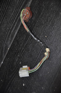 1) DH-28 BMW 61321377069 OEM Used IGNITION SWITCH COLUMN 61321377069 711370 61-32-1-377-069 61321377069 fits: E30 318i 325e 325i 325ix m3 COUPE WAGAON SEDAN Euro All Parts 1) DH-28 BMW 61321377069 OEM Used IGNITION SWITCH COLUMN 61321377069 711370 61-32-1-377-069 61321377069 fits: E30 318i 325e 325i 325ix m3 COUPE WAGAON SEDAN Euro All Parts