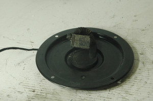 1) DH -3 BMW 61136919402 OEM Used FUEL PUMP ACCESS COVER REAR SEAT w-WIRING PIGTAIL SIEMENS VDO 0210701 A-3 3. From: JULY 17 2007 E92 328i space-grey metallic N52 6 CYL 2.8L AUTOMATIC RWD Fits: 328i & other listed vehicles 6113 6919402-02 1) DH -3 BMW 61136919402 OEM Used FUEL PUMP ACCESS COVER REAR SEAT w-WIRING PIGTAIL SIEMENS VDO 0210701 A-3 3. From: JULY 17 2007 E92 328i space-grey metallic N52 6 CYL 2.8L AUTOMATIC RWD Fits: 328i & other listed vehicles 6113 6919402-02