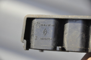 1) DH-34 BMW 51168217480 OEM Used CENTRE TRAY CONSOLE 51.16-8217480 51.16-8217481 From: 1998 E36 318ti 51-16-8-217-480 51168217480 Euro All Parts 1) DH-34 BMW 51168217480 OEM Used CENTRE TRAY CONSOLE 51.16-8217480 51.16-8217481 From: 1998 E36 318ti 51-16-8-217-480 51168217480 Euro All Parts
