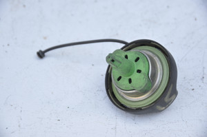 1) DH -5 BMW 16117222391 OEM Used GAS CAP REAR RIGHT QUARTER TESTED ASSEMBLY BLAU PA66-GF30 From: June 2004 BMW e60 530i Sedan silver m54 Automatic Fits: e60 & other listed vehicles 16-11-7-222-391 Euro All Parts 1) DH -5 BMW 16117222391 OEM Used GAS CAP REAR RIGHT QUARTER TESTED ASSEMBLY BLAU PA66-GF30 From: June 2004 BMW e60 530i Sedan silver m54 Automatic Fits: e60 & other listed vehicles 16-11-7-222-391 Euro All Parts