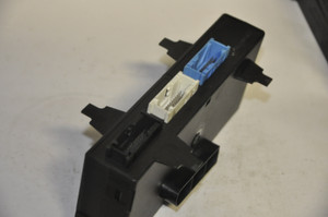 1) DH -5 BMW 64118390900 OEM Used CLIMATE MODULE RIGHT DASH TESTED HW II SW II UTA 601-0720-001 From: BMW E36 318i 318ti 320i 323i 325i 328i M3 Fits: 318i 318ti 320i 323i 325i 328i M3 & other listed vehicles IHKR_E36 Euro All Parts 1) DH -5 BMW 64118390900 OEM Used CLIMATE MODULE RIGHT DASH TESTED HW II SW II UTA 601-0720-001 From: BMW E36 318i 318ti 320i 323i 325i 328i M3 Fits: 318i 318ti 320i 323i 325i 328i M3 & other listed vehicles IHKR_E36 Euro All Parts