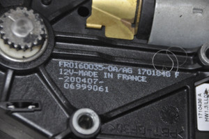 1) DH -6 BMW 67616922257 OEM Used SUNROOF MOTOR HEADLINER TESTED WEBASTO 1704603A From: JULY 17TH 2007 BMW E92 328i space-grey metallic n52 6cyl Automatic RWD Fits: 328i & other listed vehicles FRO160035-OA-AG Euro All Parts 1) DH -6 BMW 67616922257 OEM Used SUNROOF MOTOR HEADLINER TESTED WEBASTO 1704603A From: JULY 17TH 2007 BMW E92 328i space-grey metallic n52 6cyl Automatic RWD Fits: 328i & other listed vehicles FRO160035-OA-AG Euro All Parts