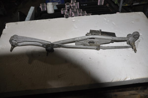 0) BMW OEM 67638360603 USED WINDOW WIPER ASSEMBY E39 530i 5 Series Euro All Parts 0) BMW OEM 67638360603 USED WINDOW WIPER ASSEMBY E39 530i 5 Series Euro All Parts