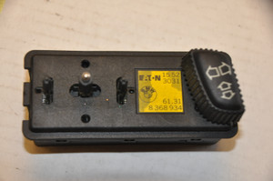 0) BMW OEM 61318368934 USED front right POWER SEAT ADJUSTMENT CONTROL SWITCH E36 E34 E39 E38 E31 EATON 15 52 3031 61311388111 61311374003 Euro All Parts 0) BMW OEM 61318368934 USED front right POWER SEAT ADJUSTMENT CONTROL SWITCH E36 E34 E39 E38 E31 EATON 15 52 3031 61311388111 61311374003 Euro All Parts