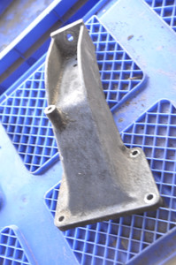 1) DD-18 BMW 22111092973 OEM 22-11-1-092-973 (USED) ENGINE MOUNT LEFT E39 M54 M52 LISTED VEHICLES Euro All Parts 1) DD-18 BMW 22111092973 OEM 22-11-1-092-973 (USED) ENGINE MOUNT LEFT E39 M54 M52 LISTED VEHICLES Euro All Parts