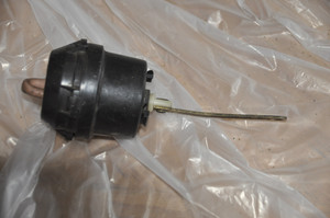 1) DD BMW OEM 64111361836 (USED) VACUUM Actuator rear room flap BEHR 90.704.31.492 E32 Euro All Parts 1) DD BMW OEM 64111361836 (USED) VACUUM Actuator rear room flap BEHR 90.704.31.492 E32 Euro All Parts