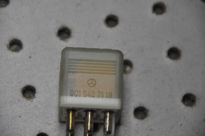 2) DD Mercedes Benz 0015427119 OEM 001-542-71-19 USED RELAY 40Amp 12V SWF 898510 5-ROUND PRONG Euro All Parts 2) DD Mercedes Benz 0015427119 OEM 001-542-71-19 USED RELAY 40Amp 12V SWF 898510 5-ROUND PRONG Euro All Parts