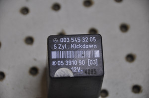 1) DD Mercedes Benz 0035453205 OEM 003-545-32-05 USED KICKDOWN RELAY LK 05391090 1994-1997 C280 Euro All Parts 1) DD Mercedes Benz 0035453205 OEM 003-545-32-05 USED KICKDOWN RELAY LK 05391090 1994-1997 C280 Euro All Parts