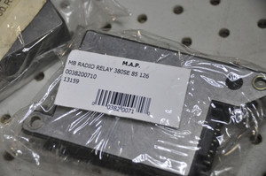 3) DD MERCEDES-BENZ 0038200710 OEM USED SRS CRASH SENSOR BECKER 841Z1000 190E (W201) Euro All Parts