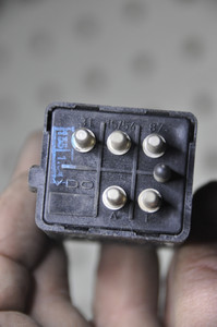 1) DD Mercedes Benz 1078200010 OEM 107-820-00-10 USED REAR DEFROST RELAY 6-ROUND PRONG SWF SK6420 Euro All Parts 1) DD Mercedes Benz 1078200010 OEM 107-820-00-10 USED REAR DEFROST RELAY 6-ROUND PRONG SWF SK6420 Euro All Parts