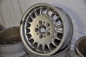 1) DD BMW OEM 1124810 USED Alloy rim trx casted 36111124810 Fits: E22 E28 E34 E24 5 & 6 Series 81-96 & other listed vehicles Euro All Parts 1) DD BMW OEM 1124810 USED Alloy rim trx casted 36111124810 Fits: E22 E28 E34 E24 5 & 6 Series 81-96 & other listed vehicles Euro All Parts