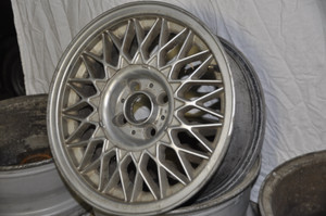0) DD BMW OEM 1179140 USED STYLE 5 E30 15" BASKET WEAVE REPLACEMENT RIM 36111179140 Fits: e30 318I 325I 325Xi 325 325e 82-92 & other listed vehicles Euro All Parts 0) DD BMW OEM 1179140 USED STYLE 5 E30 15" BASKET WEAVE REPLACEMENT RIM 36111179140 Fits: e30 318I 325I 325Xi 325 325e 82-92 & other listed vehicles Euro All Parts