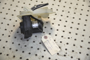 1) DD Mercedes Benz 12901437447 Used OEM COMPUTER BOX COOLING FAN BOSCH 1290174518.9 13002831 From: 2002 E46 330I Fits: E39 E60 E65 E66 E83 E53 Z3 Z4 & other listed vehicles Euro All Parts 1) DD Mercedes Benz 12901437447 Used OEM COMPUTER BOX COOLING FAN BOSCH 1290174518.9 13002831 From: 2002 E46 330I Fits: E39 E60 E65 E66 E83 E53 Z3 Z4 & other listed vehicles Euro All Parts