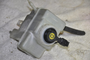 1) DD 18 BMW 34316764190 Used OEM BRAKE FLUID RESERVOIR Euro All Parts