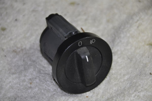 2) DH BMW 549392011 Used OEM LIGHT SWITCH 530893 61318363683 Fits: E39 E38 E52 & other listed vehicles Euro All Parts 2) DH BMW 549392011 Used OEM LIGHT SWITCH 530893 61318363683 Fits: E39 E38 E52 & other listed vehicles Euro All Parts