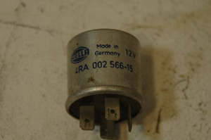 0) DH-22 BMW 4RA00256615 (USED) OEM HELLA 12V 4RA 002 566-15 ROUND RELAY 4 FLAT PRONG E9 Euro All Parts