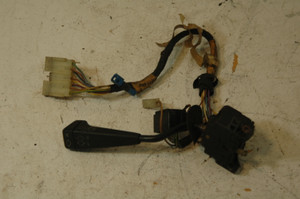 1) DH-30 BMW 1377082 (USED) E3137.5 OEM LK 9115 61311377082 61-31-1-377-082 TURN SIGNAL HIGH BEAM OBC SWITCH (NO AIRBAG) 1986-1989 E24 635CSi M6 L6 Euro All Parts 1) DH-30 BMW 1377082 (USED) E3137.5 OEM LK 9115 61311377082 61-31-1-377-082 TURN SIGNAL HIGH BEAM OBC SWITCH (NO AIRBAG) 1986-1989 E24 635CSi M6 L6 Euro All Parts