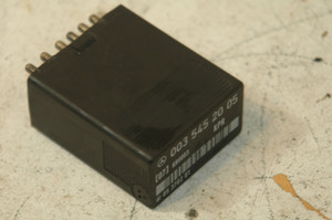 1) DH-5 MERCEDES BENZ A0035451905, A0035452005 (USED) OEM Relay fuel pump, 12V, 15A, fits to 4 cylinder engines typ M102 003-545-20-05 Euro All Parts 1) DH-5 MERCEDES BENZ A0035451905, A0035452005 (USED) OEM Relay fuel pump, 12V, 15A, fits to 4 cylinder engines typ M102 003-545-20-05 Euro All Parts