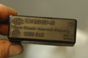 3) DH-7 BMW 1368048 (USED) OEM HELLA 5WG003957-00 WIPER INTERMITTENT CONTROLLER 61311368199 61311368198 613113686978 Euro All Parts 3) DH-7 BMW 1368048 (USED) OEM HELLA 5WG003957-00 WIPER INTERMITTENT CONTROLLER 61311368199 61311368198 613113686978 Euro All Parts