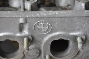 0) DH-9 BMW 1705885 USED 11121707032 OEM 11-12-1-707-032 empty cylinder head M20 SETA B25 B27 E30 325i 325e Euro All Parts 0) DH-9 BMW 1705885 USED 11121707032 OEM 11-12-1-707-032 empty cylinder head M20 SETA B25 B27 E30 325i 325e Euro All Parts