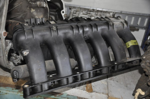 1) DH-9 BMW 754802707 USED OEM 11617559523 3 STAGE INTAKE N52 E90 330i 2006 & OTHER LISTED VEHICLES Euro All Parts 1) DH-9 BMW 754802707 USED OEM 11617559523 3 STAGE INTAKE N52 E90 330i 2006 & OTHER LISTED VEHICLES Euro All Parts