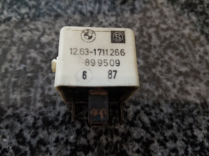 3) DH BMW 12631711266 12631729005 61361729004 USED OEM HORN RELAY STRIBEL 899509 E36 & E53 Euro All Parts 3) DH BMW 12631711266 12631729005 61361729004 USED OEM HORN RELAY STRIBEL 899509 E36 & E53 Euro All Parts