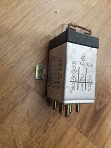 13) DH Mercedes Benz 2015403245 897162 OVERLOAD RELAY W201 W124 W126 Euro All Parts 13) DH Mercedes Benz 2015403245 897162 OVERLOAD RELAY W201 W124 W126 Euro All Parts