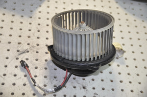 1) DD Mercedes Benz 1638204142 Used OEM BLOWER MOTOR DENSO 194000 9140010099 9094302225 From: 1999 w163 ML320 Euro All Parts 1) DD Mercedes Benz 1638204142 Used OEM BLOWER MOTOR DENSO 194000 9140010099 9094302225 From: 1999 w163 ML320 Euro All Parts