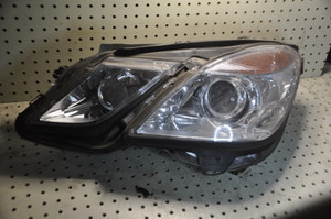 1) Mercedes Benz OEM 2128202159 222-906-21-04 USED LEFT HEAD LIGHT ASSEMBLY 166425-00 LI 222-820-77-61 222-906-21-04 Fits: W221 63 AMG 2014 & other listed vehicles Euro All Parts 1) Mercedes Benz OEM 2128202159 222-906-21-04 USED LEFT HEAD LIGHT ASSEMBLY 166425-00 LI 222-820-77-61 222-906-21-04 Fits: W221 63 AMG 2014 & other listed vehicles Euro All Parts