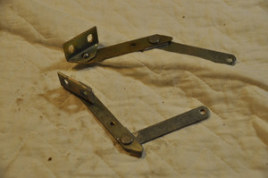 1) BMW OEM 51161817522 USED GLOVE BOX HINGE SET Fits: e24 633CSi 635CSi M6 M635CSi 1975-1989 & other listed vehicles Euro All Parts 1) BMW OEM 51161817522 USED GLOVE BOX HINGE SET Fits: e24 633CSi 635CSi M6 M635CSi 1975-1989 & other listed vehicles Euro All Parts